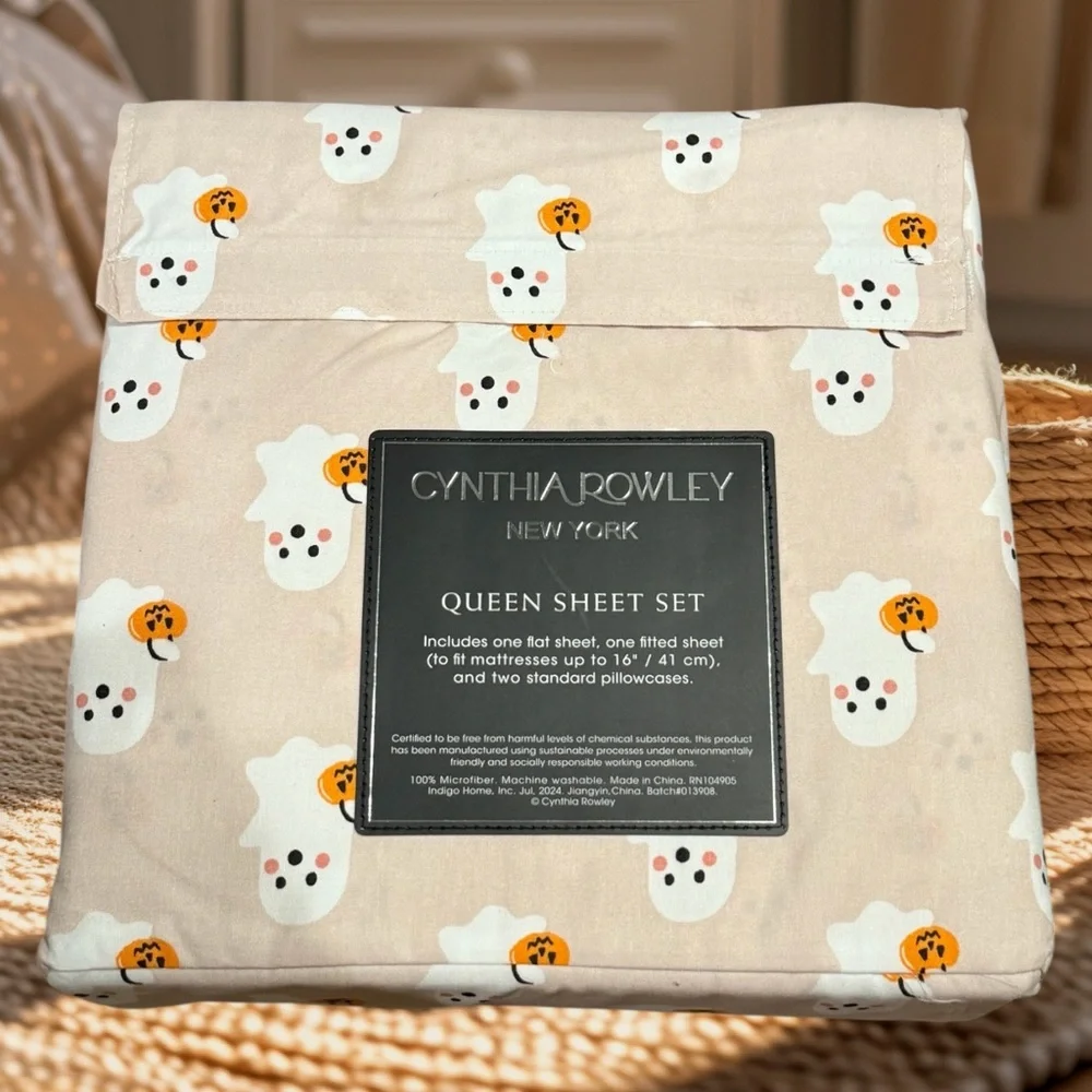 Cynthia Rowley‎ Queen Sheet Set - Cream with Ghost Design